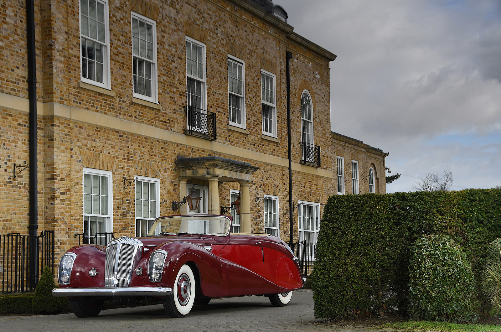 Whispering giant: Daimler's DE36 Green Goddess | Classic & Sports Car